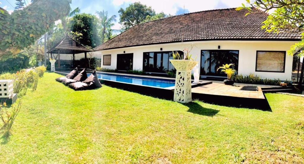 Imaj Private Villas Senggigi Exterior photo